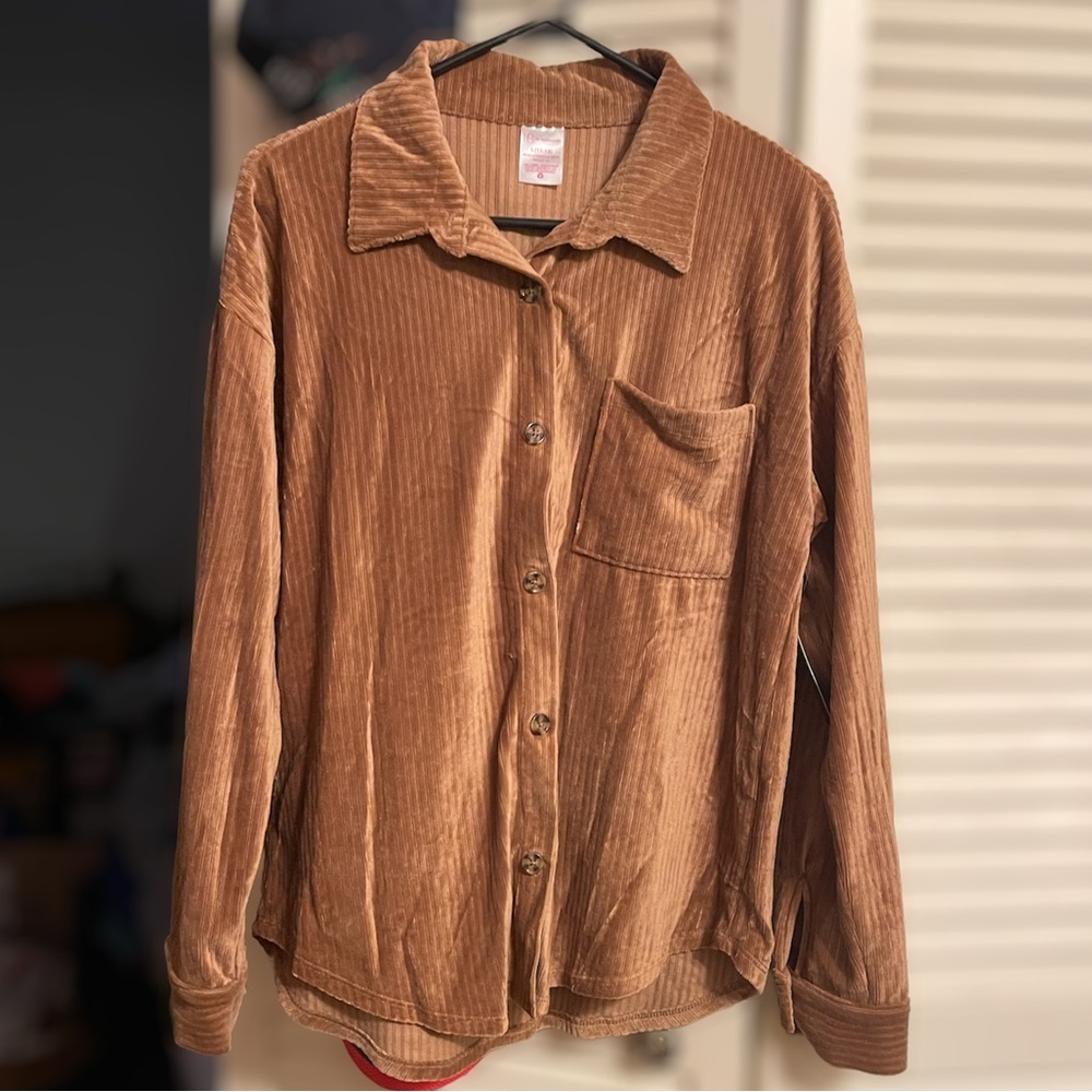 NWT No Boundaries Shirt